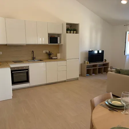 Apartments Verde 公寓 鲁巴达